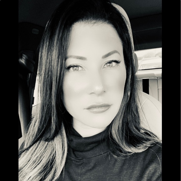 Meet your Posher, Ali - Picture 1 of 1